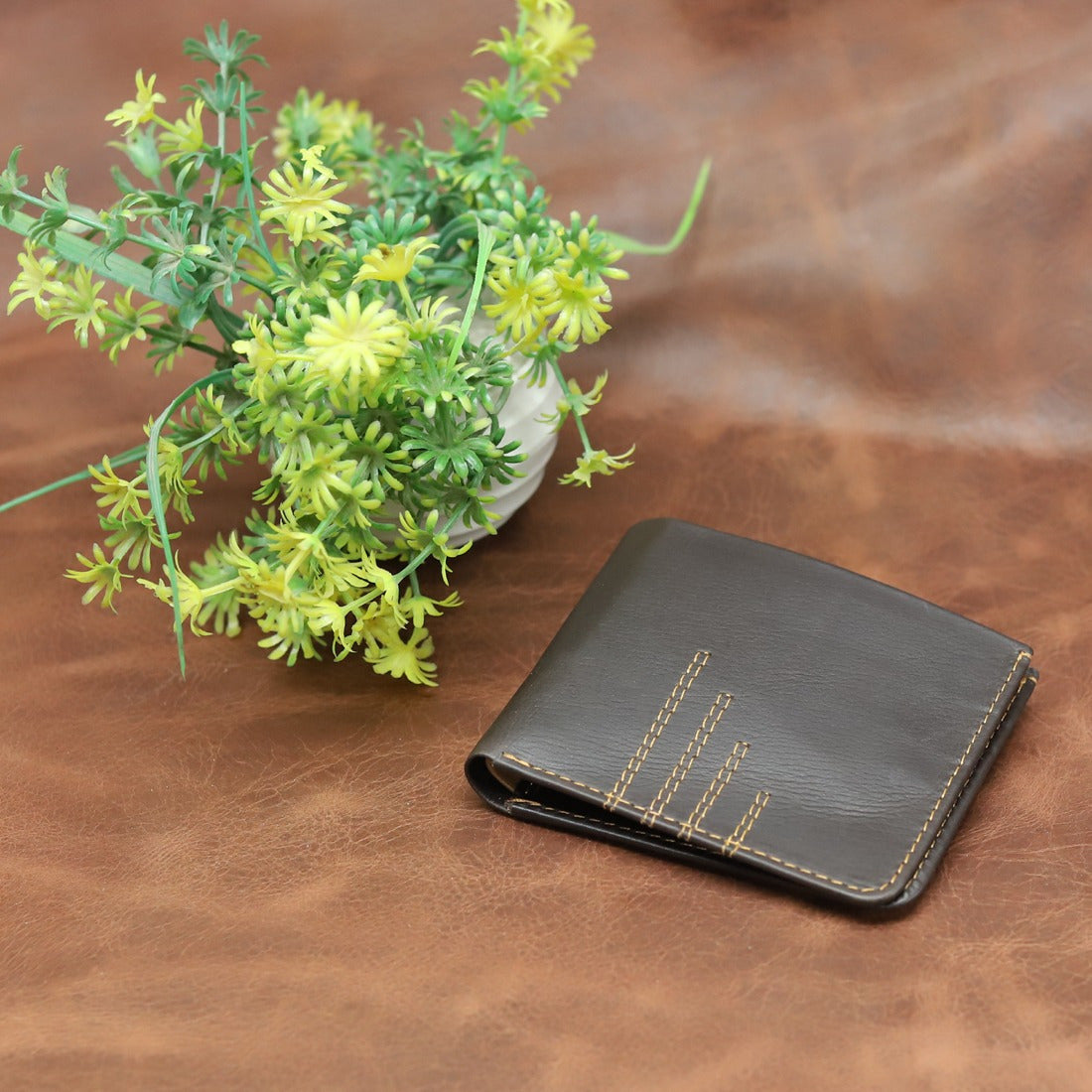 Leather Bifold Wallet for Men – Black & Brown Slim Pocket Wallet | Leathers Crafted