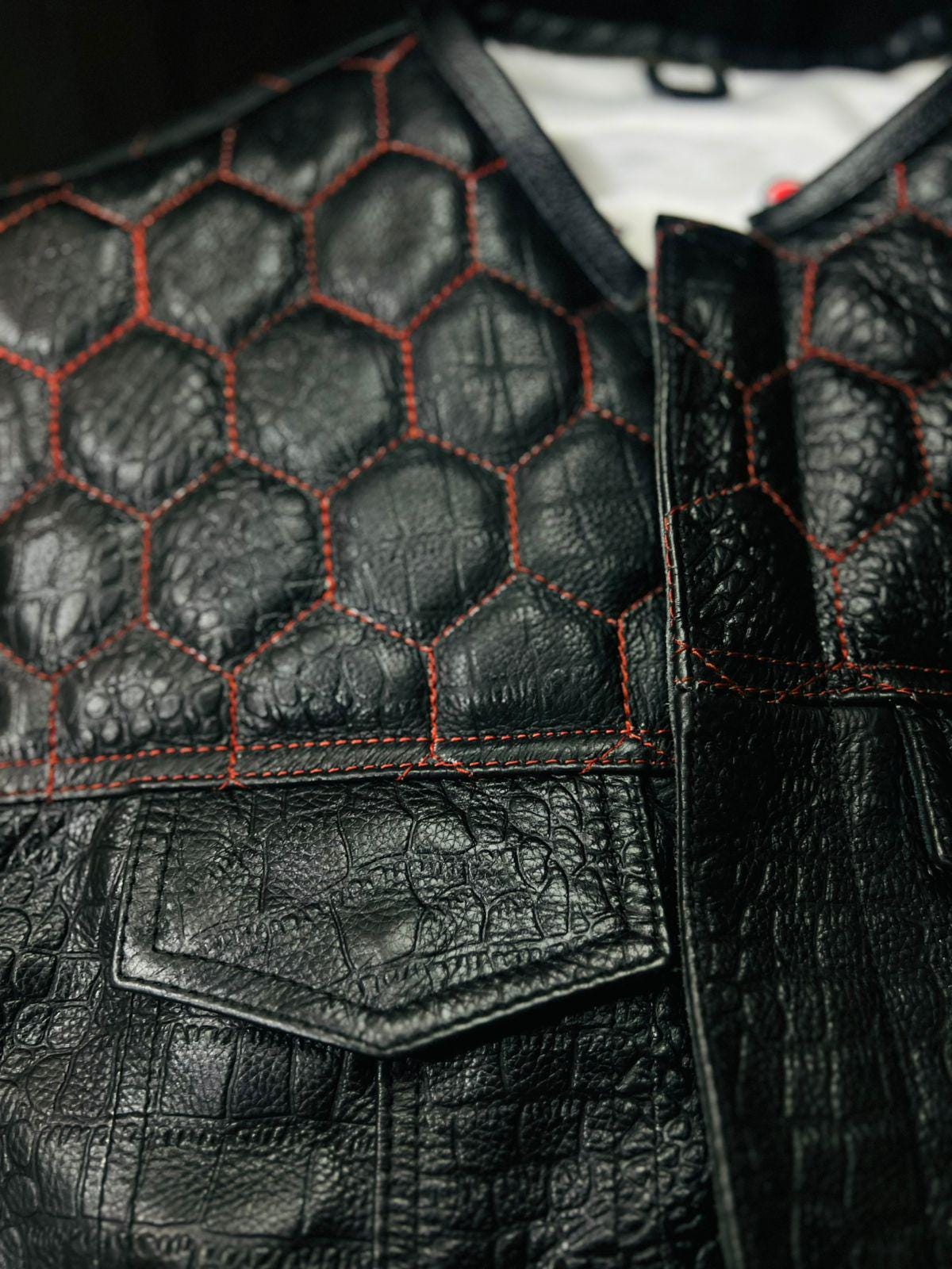 Black Crocodile Texture Leather Vest for Men – Quilted Biker Vest with Red Stitching – Premium Handmade Sleeveless Jacket Streetwear Fashion